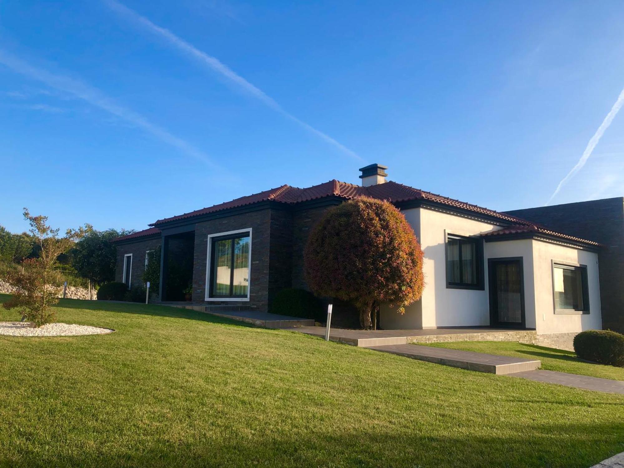 Quinta Do Portal Guest House Bespeira ภายนอก รูปภาพ